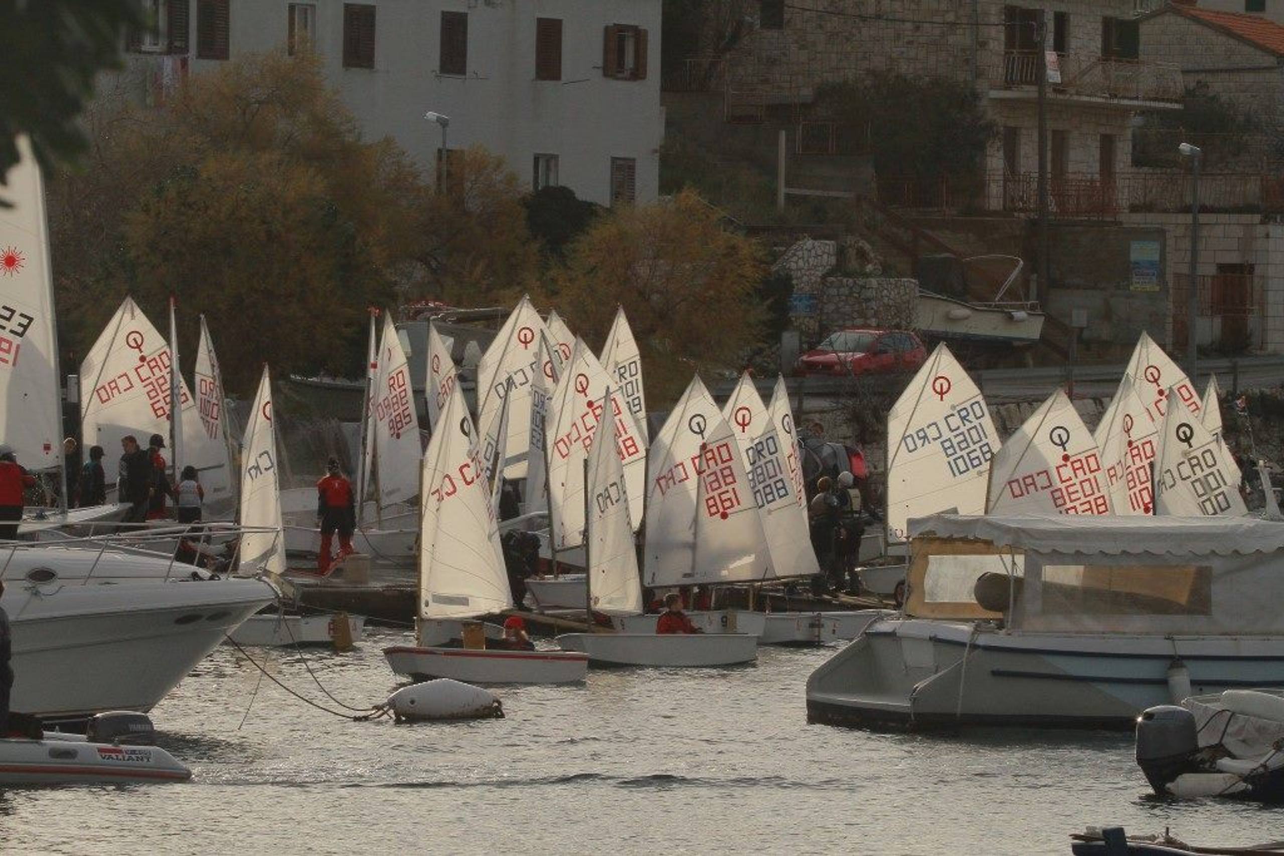 37. Međunarodna novogodišnja regata — Kragić, Hvar, prosinac 2013. — fotografija 79 od 100