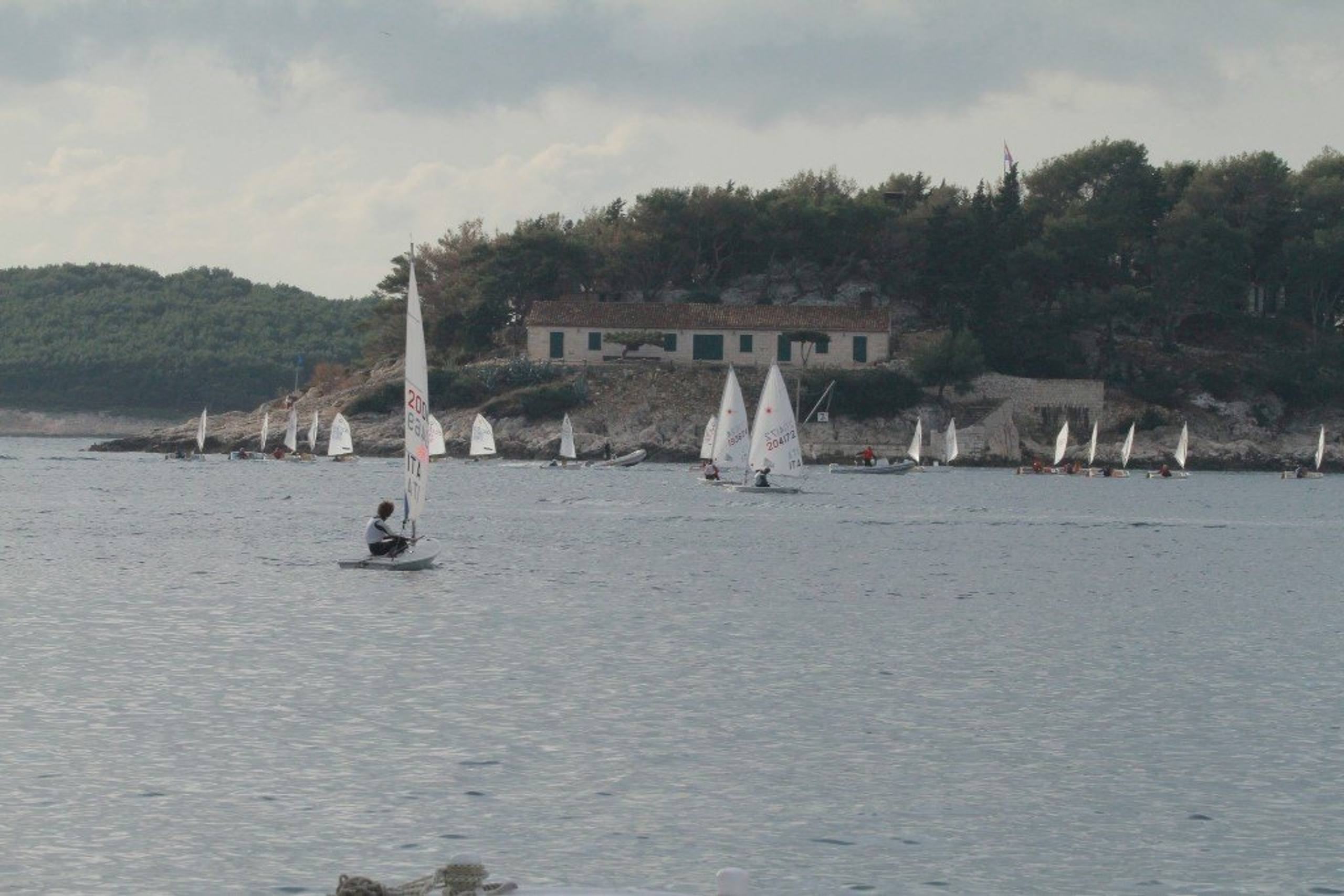 37. Međunarodna novogodišnja regata — Kragić, Hvar, prosinac 2013. — fotografija 57 od 100