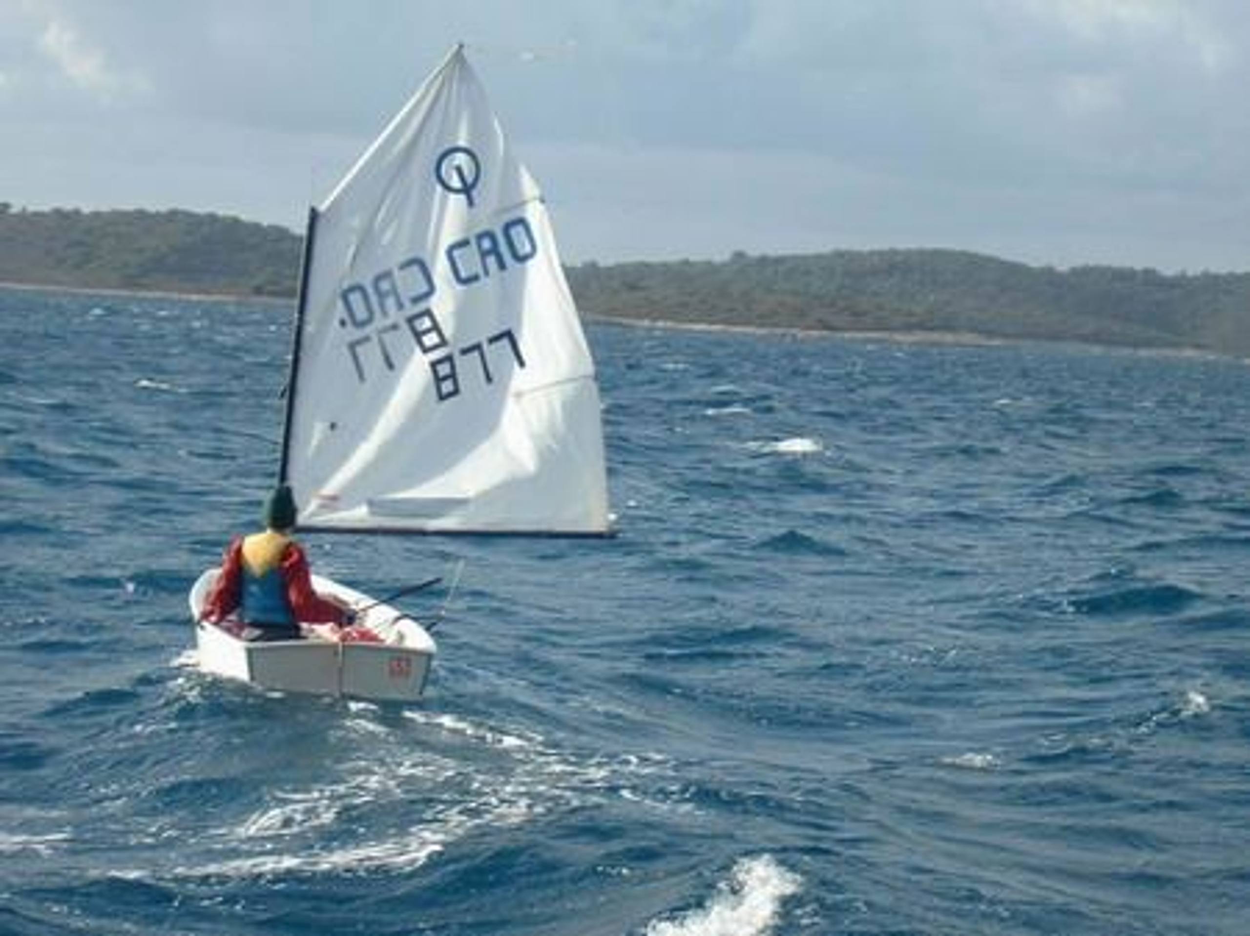 27. Međunarodna novogodišnja regata, Hvar, prosinac 2003. — fotografija 38 od 100