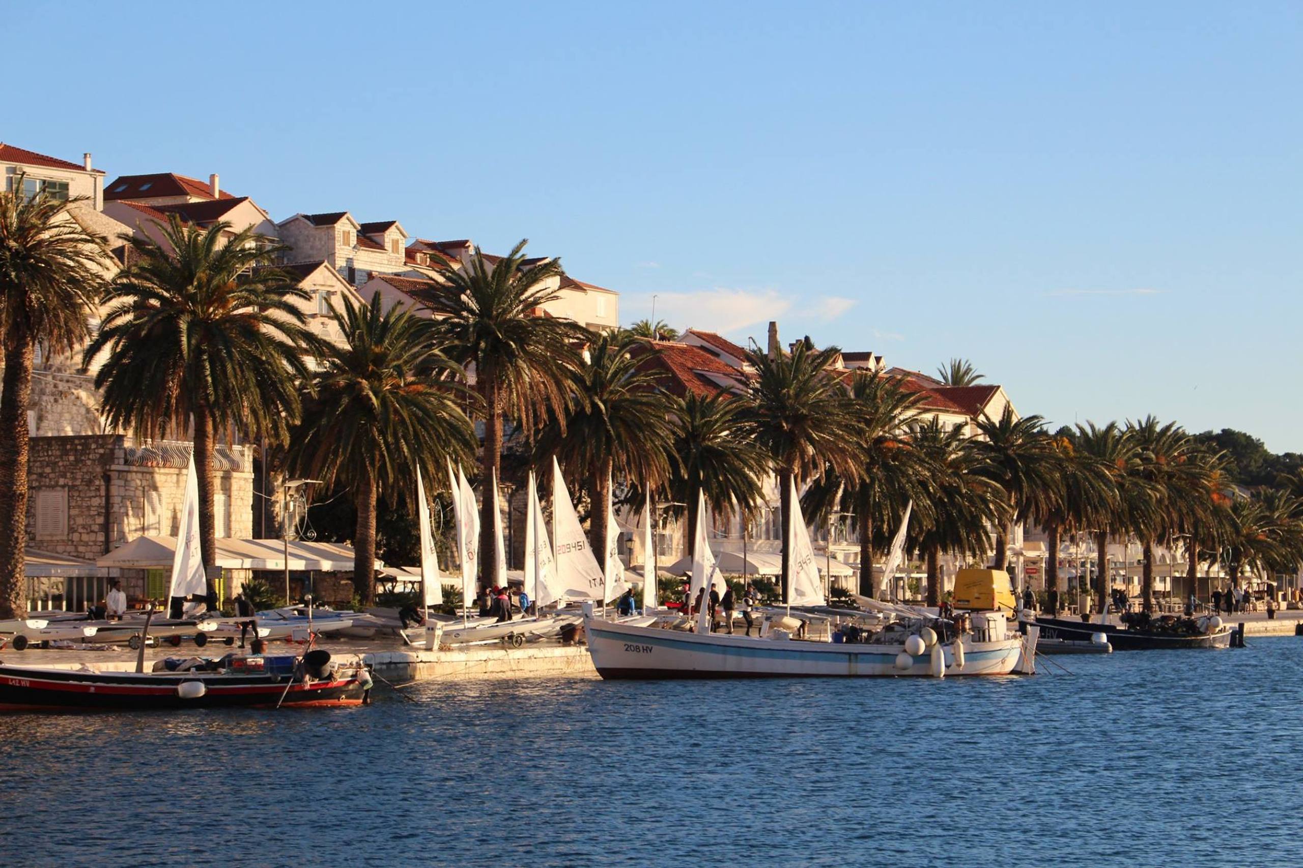 41. Međunarodna novogodišnja regata, Hvar, prosinac 2017. — fotografija 44 od 100