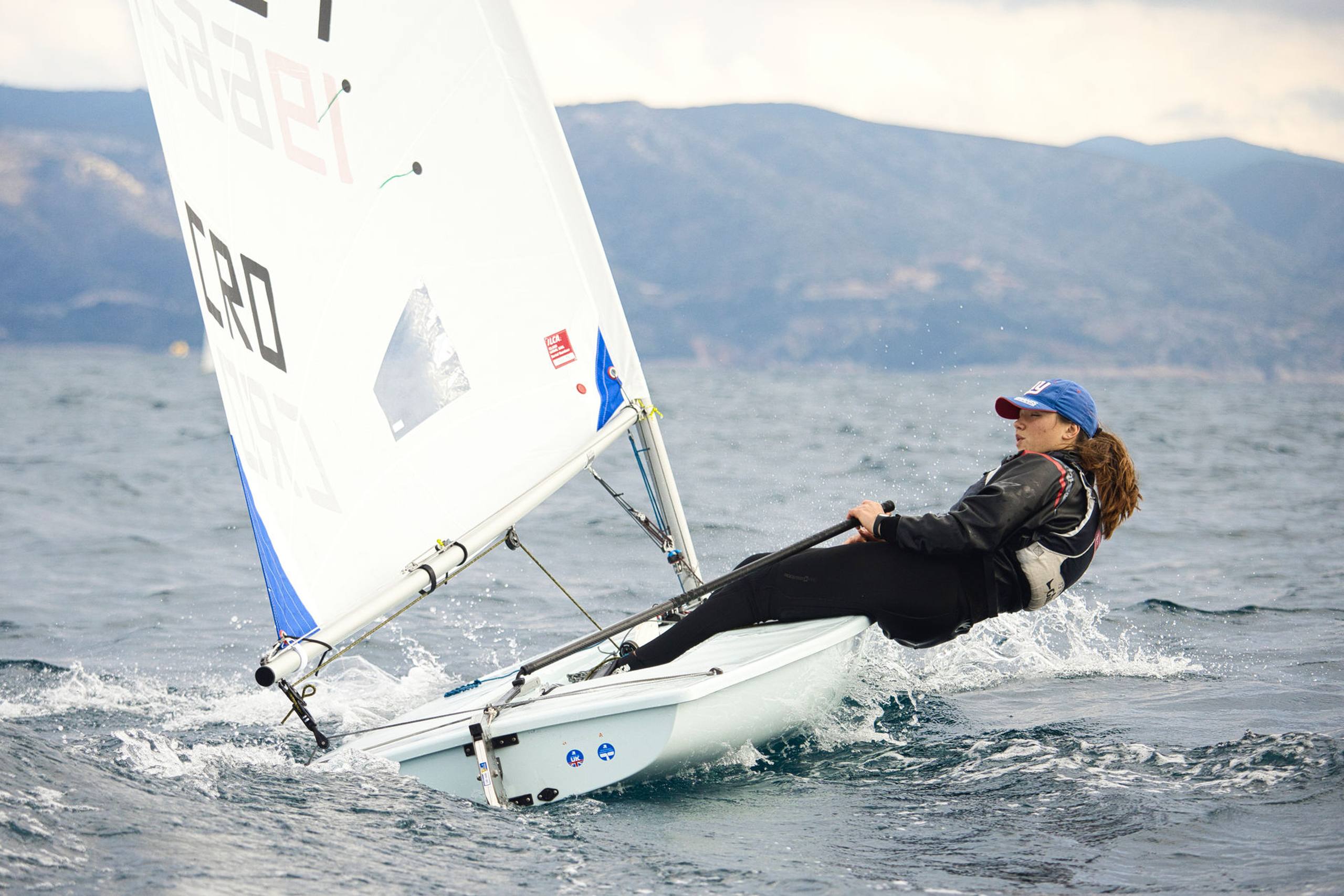 45. Međunarodna novogodišnja regata, Hvar, prosinac 2022. — fotografija 35 od 100