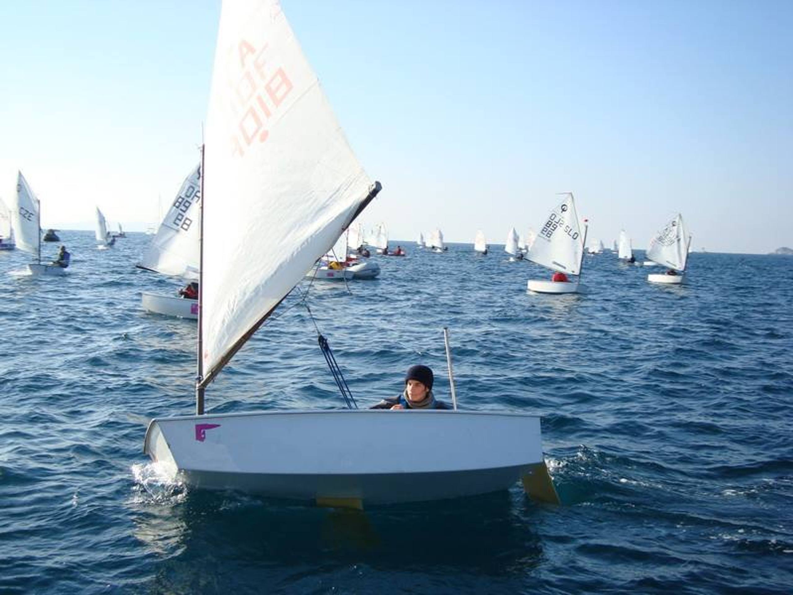 32. Međunarodna novogodišnja regata, Hvar, prosinac 2008. — fotografija 21 od 68