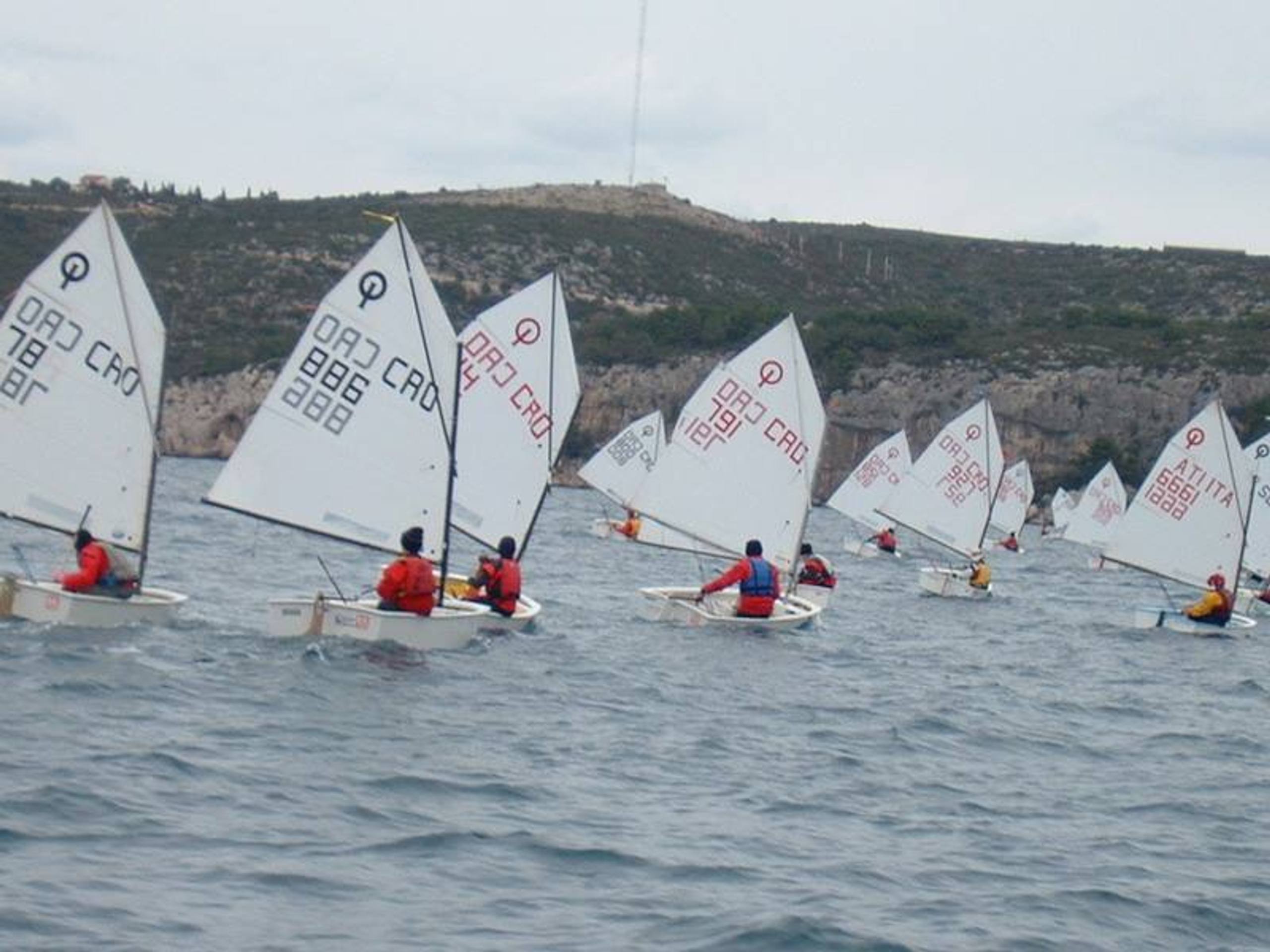 29. Međunarodna novogodišnja regata, Hvar, prosinac 2005. — fotografija 47 od 100