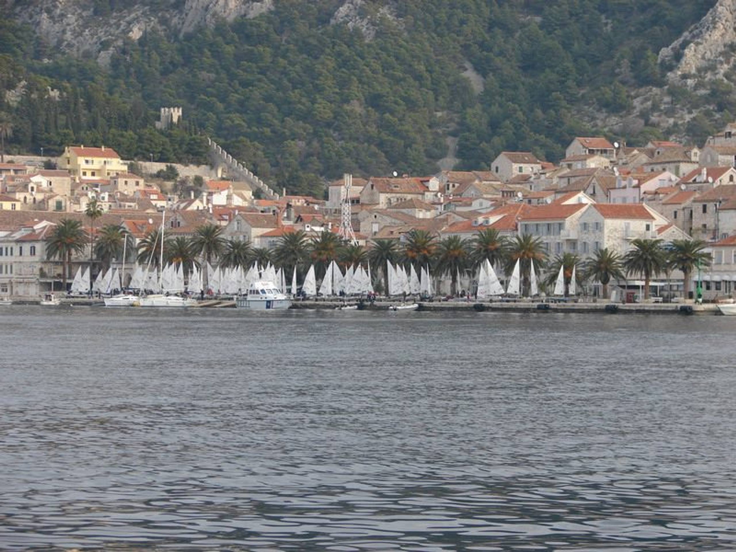 30. Međunarodna novogodišnja regata, Hvar, prosinac 2006. — fotografija 77 od 100