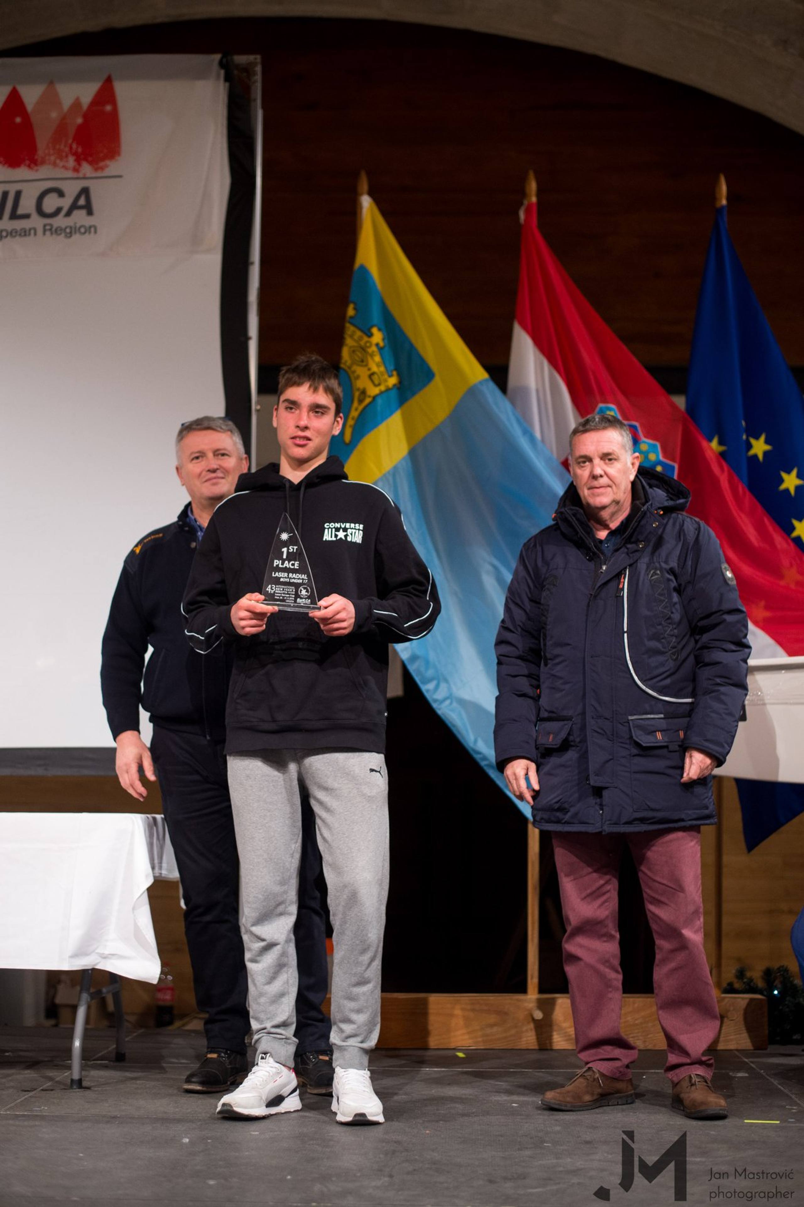 43. MNR: Podjela nagrada Laser Europa Cupa, Hvar, prosinac 2019. — fotografija 10 od 24 (foto: Jan Mastrovic)
