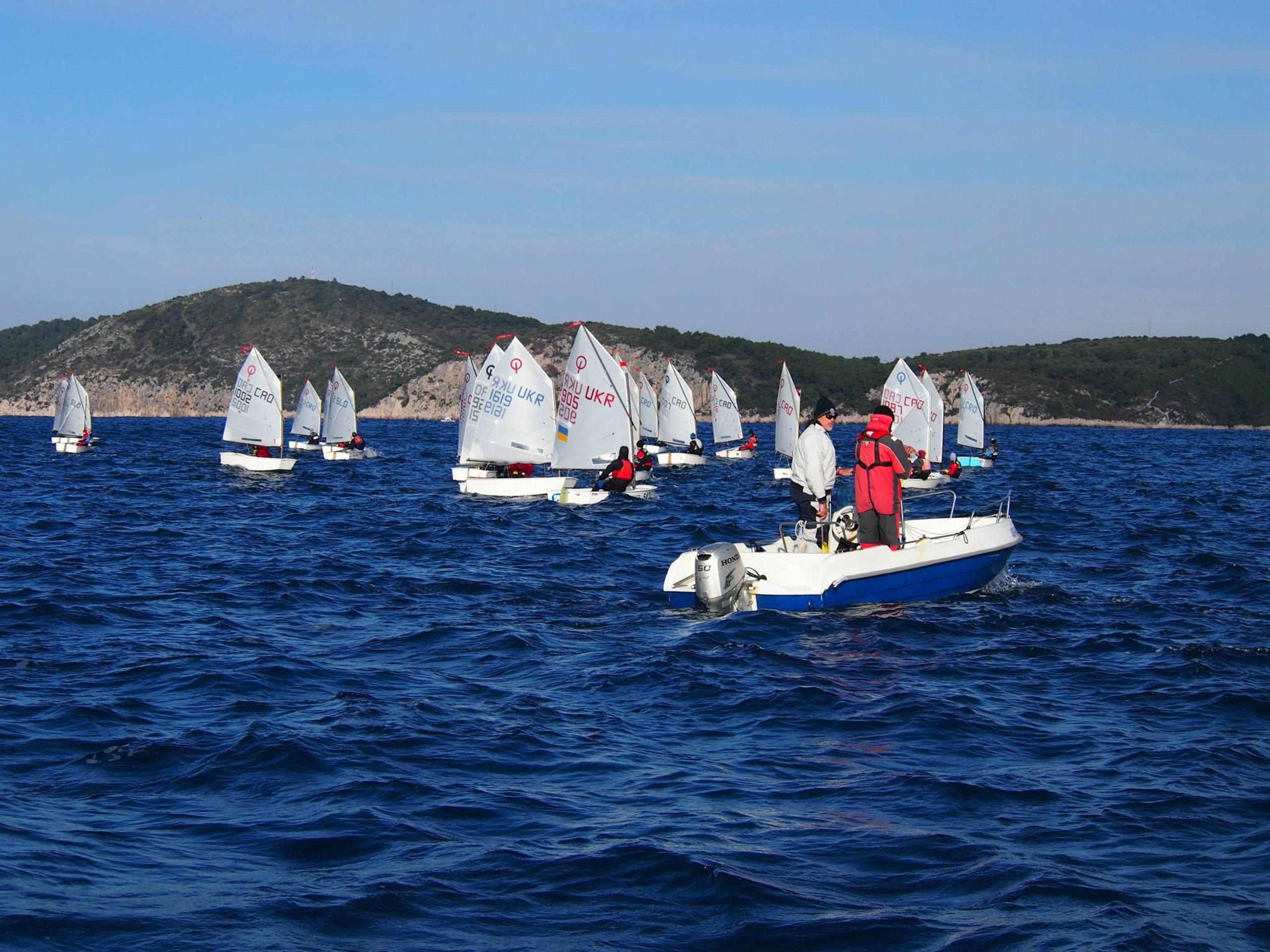 38. Međunarodna novogodišnja regata — Optimist, Hvar, prosinac 2014. — fotografija 49 od 57 (foto: Viktorija Nižetić)