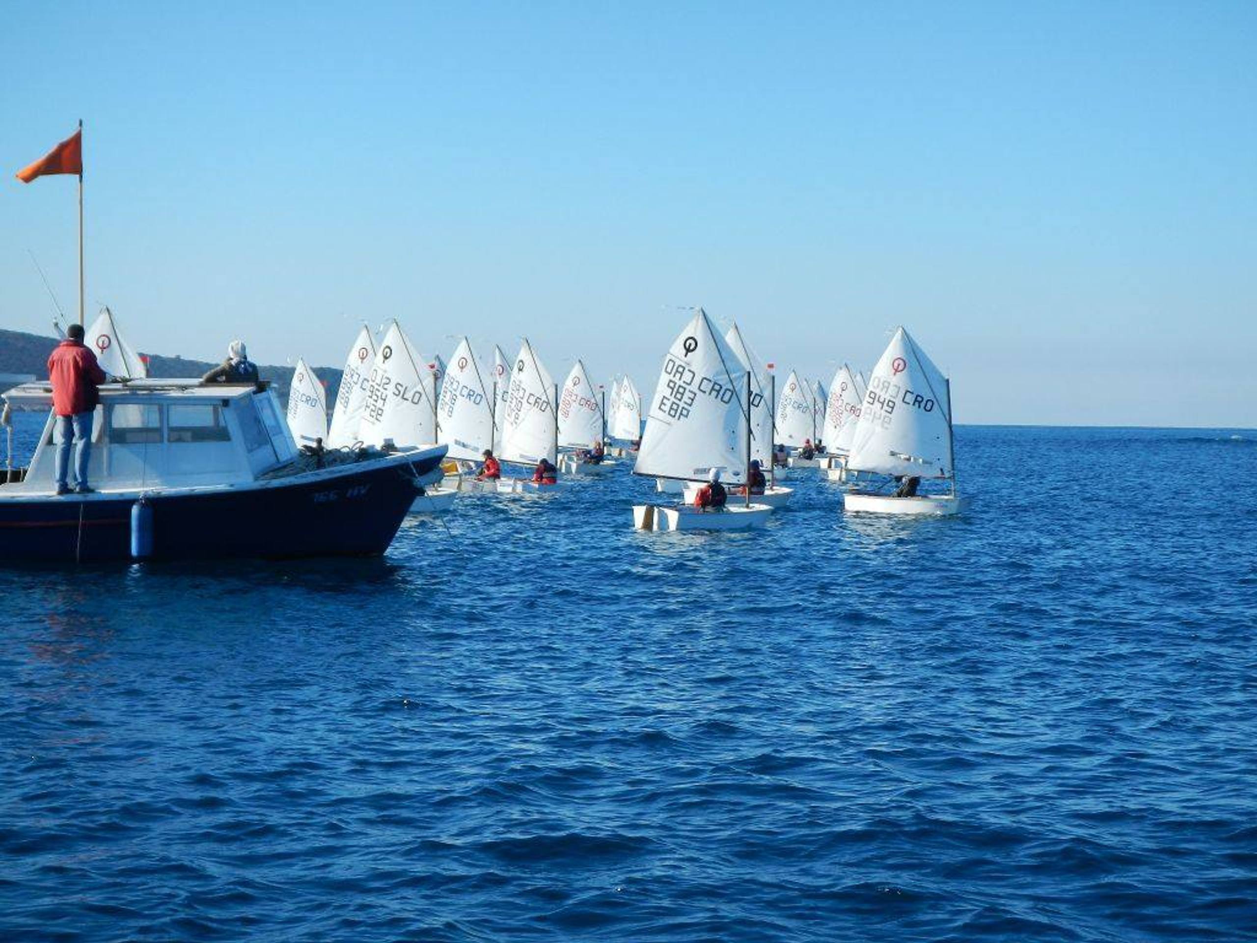 36. Međunarodna novogodišnja regata — Prvenstvo Hrvatske u klasi Optimist, Hvar, prosinac 2012. — fotografija 43 od 65