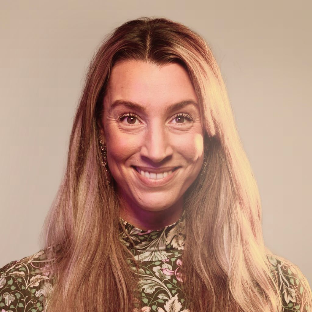 Portrait image of Charlotte Lilly.