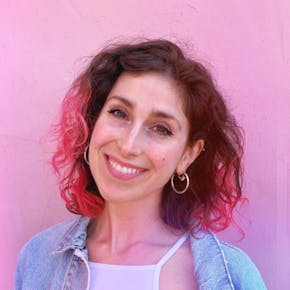 Nina Kahn 