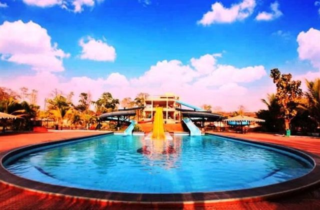 Hotel Treat Resort