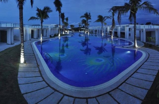 Grande Bay Resort & Spa