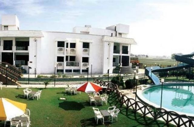 Wet 'n' Wild Resort