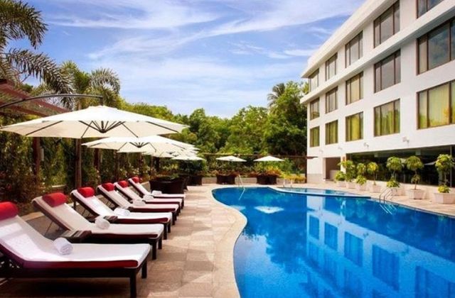 Radisson Blu Plaza Hotel