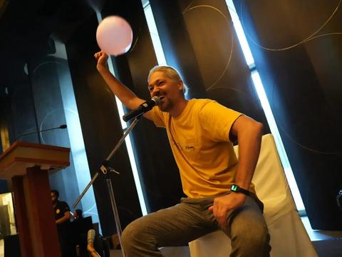 Balloon Rhythm