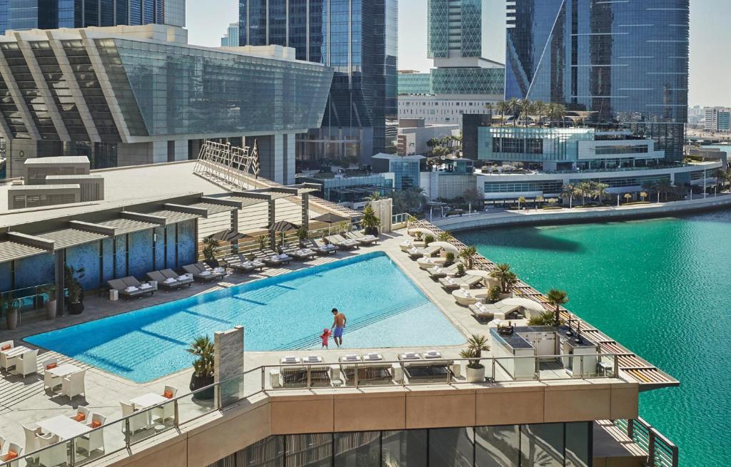 Four Seasons Hotel