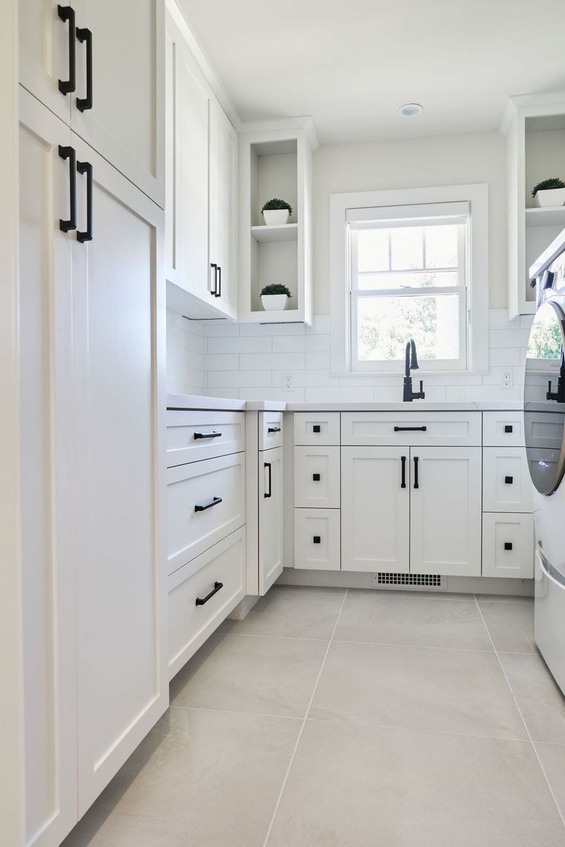 A perfect white shaker laundry room