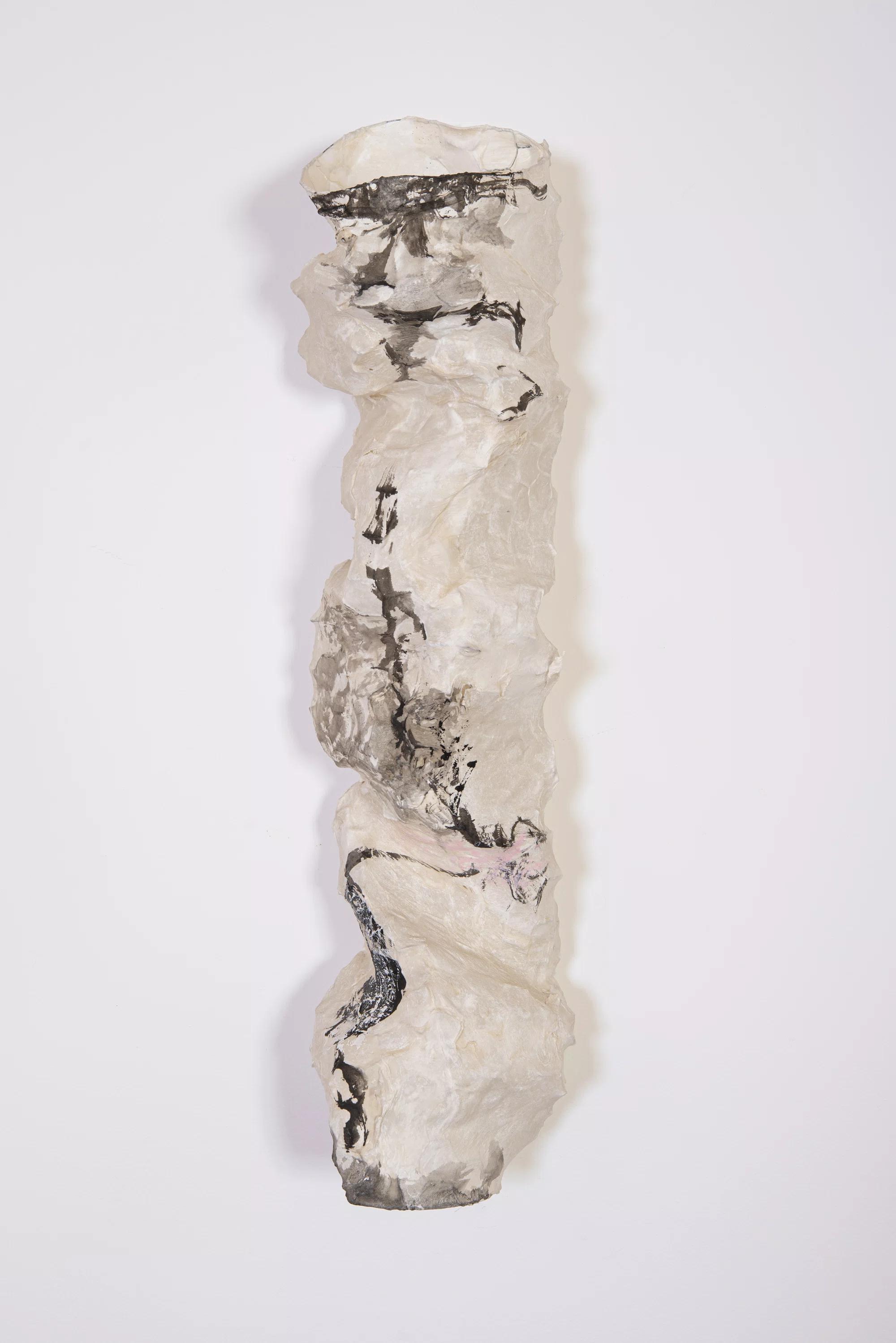 Lynda Benglis, Cliff Dweller, 2017-18, installed at Barbican.