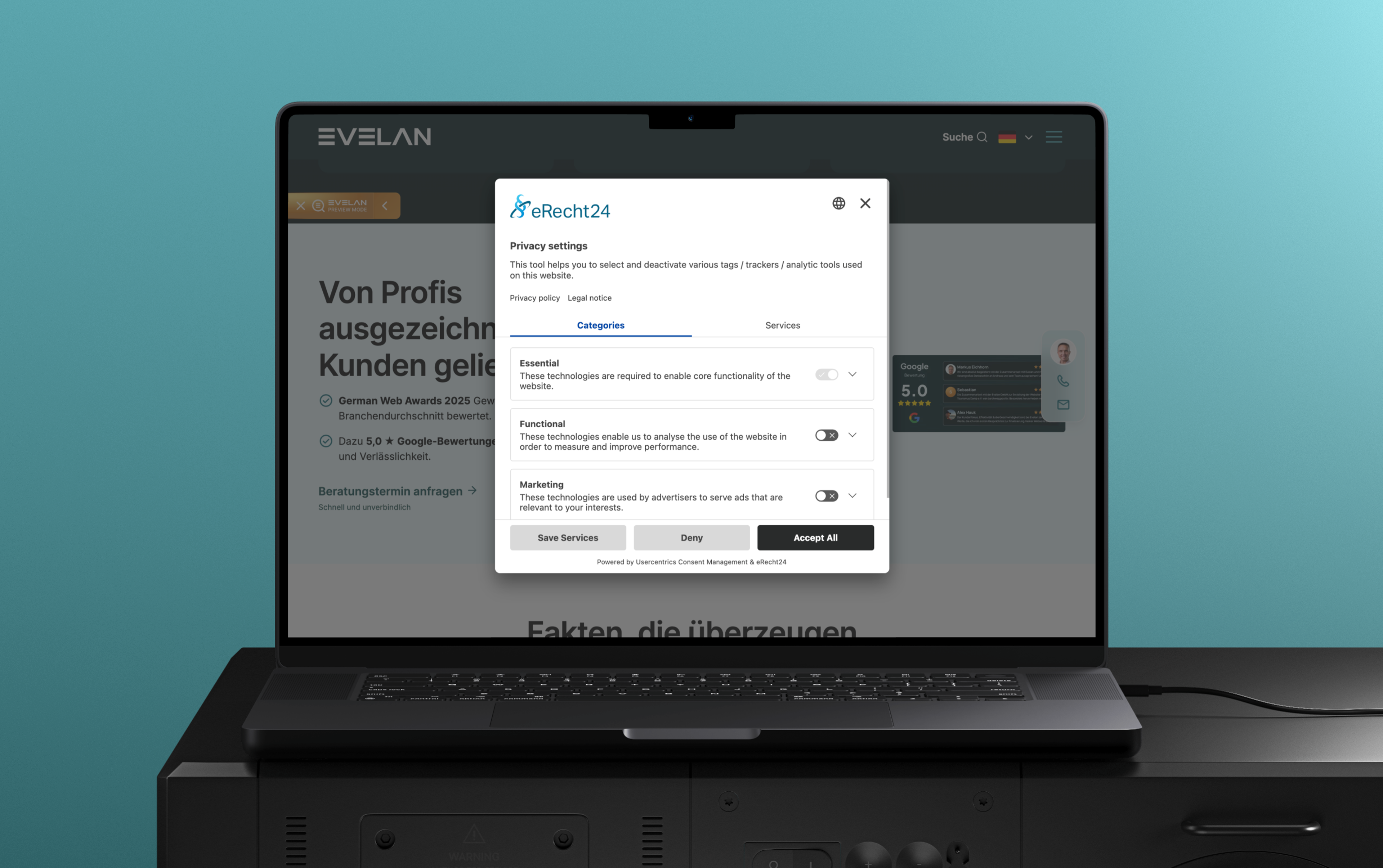 Laptop viser eRecht24 personvern-popup, nettside i bakgrunnen med utmerkelser og Google-vurderinger.
