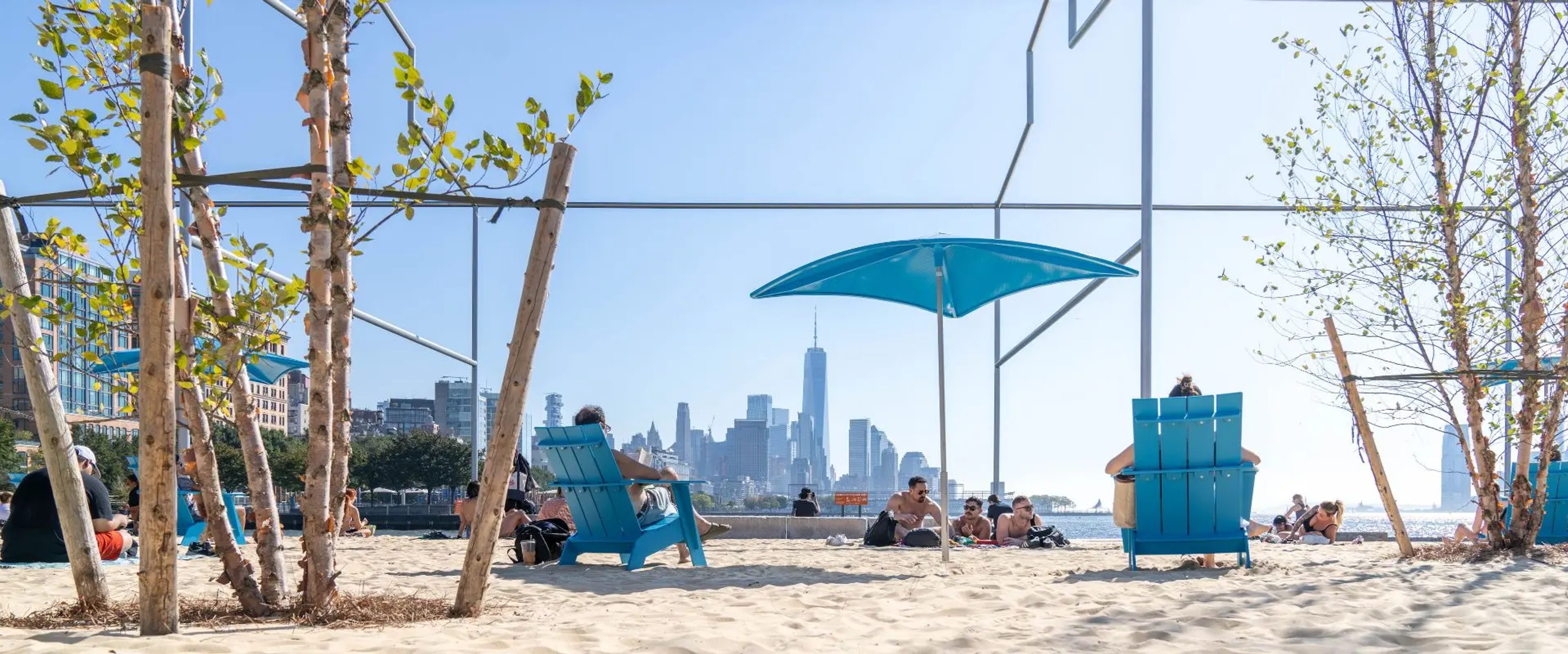 Gansevoort Beach in Manhattan with Downtown view
