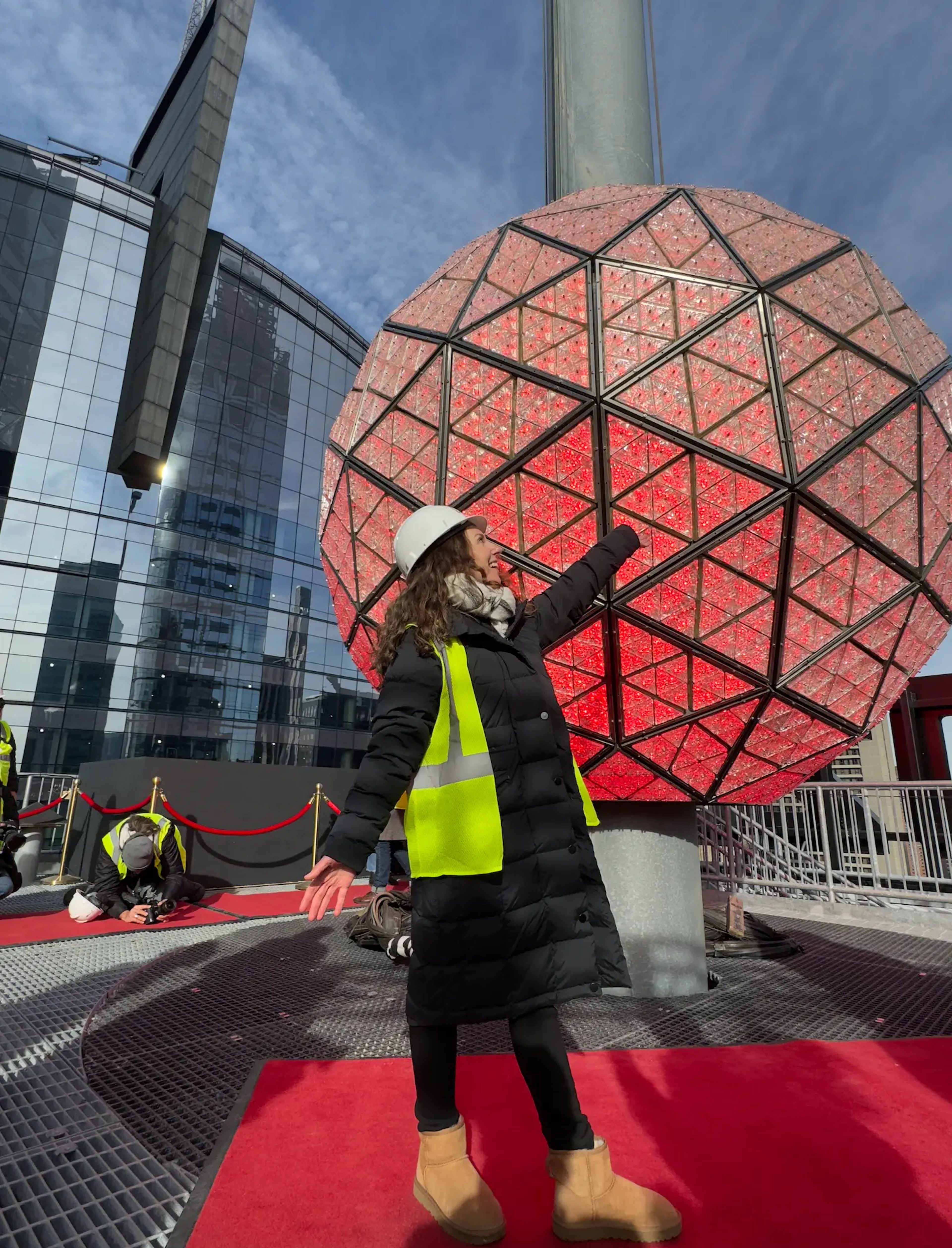Maureen mit der Silvesterkugel in New York