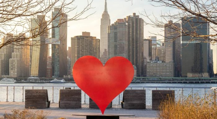 Heart Sculpture with view of Manhattan and the Empire State Building