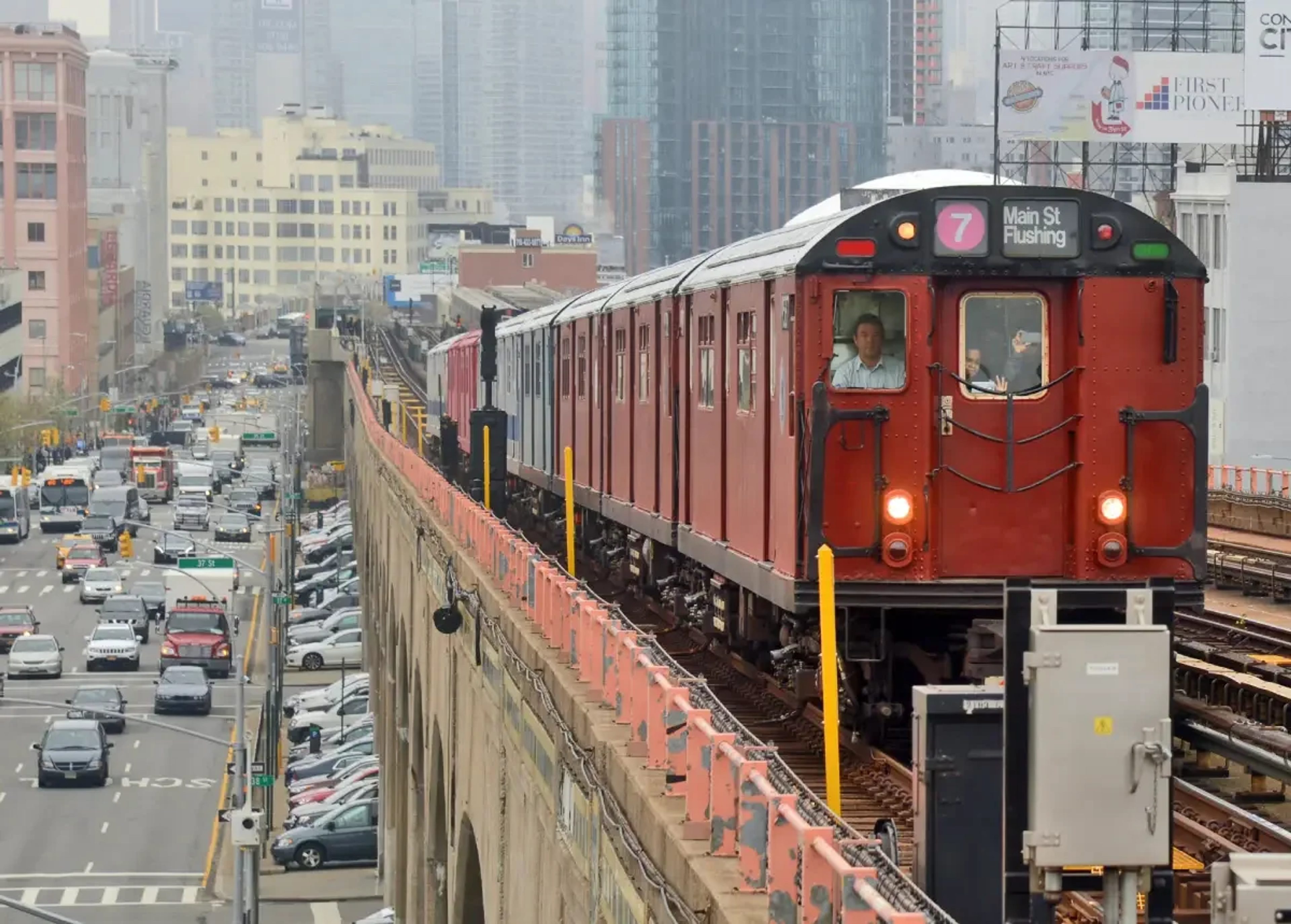 Red Mets Vintage Subway arrives at a station