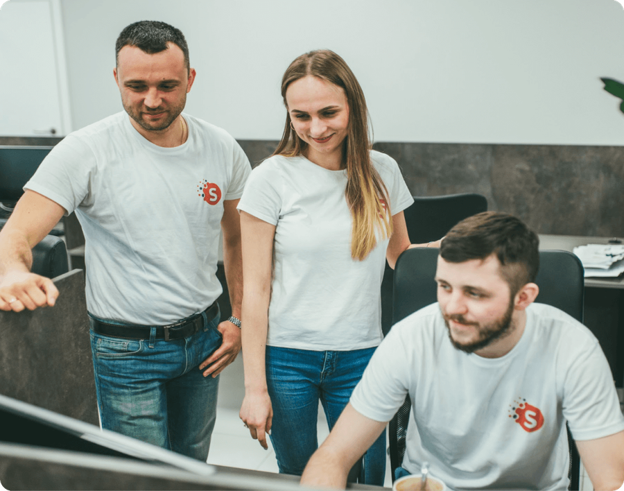 A senior team that ships startup-ready products
