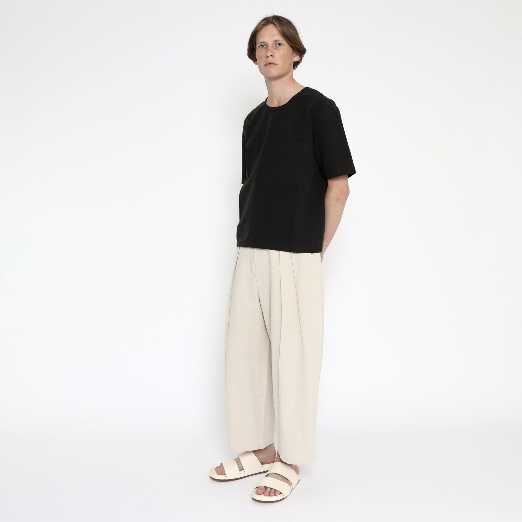 Product Image for Signature Unisex Pleated Trouser, Oatmeal