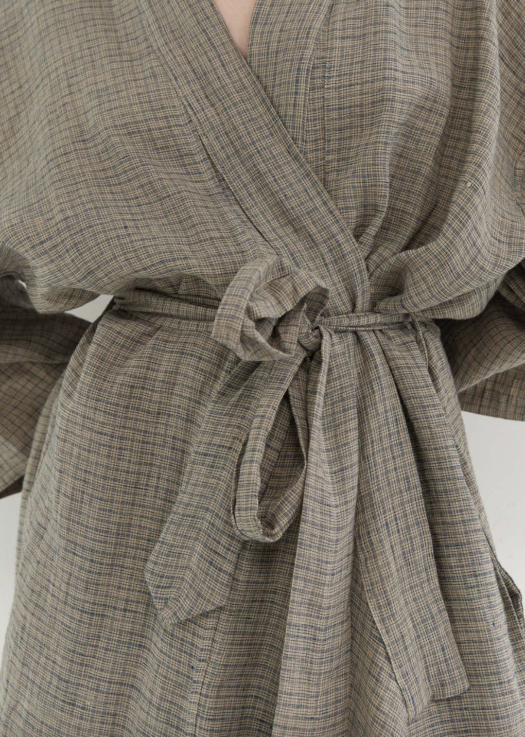 Product Image for The 02 Robe, Linen Check