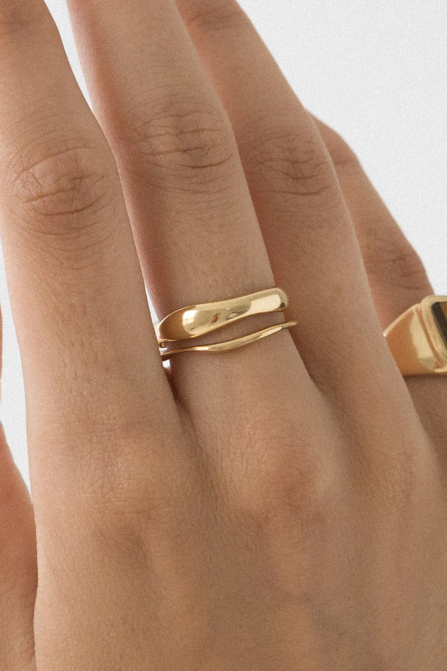Product Image for Waves Ring Set