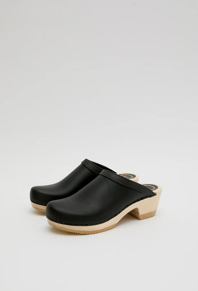 Product Image for Old School on Mid Heel, Black