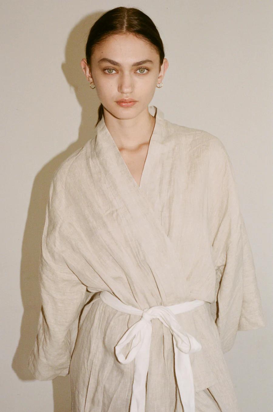 Product Image for The 02 Robe, Oatmeal