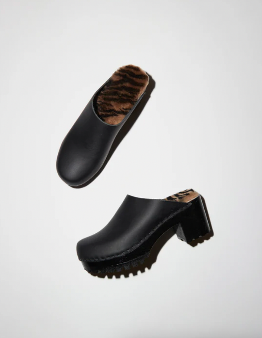 Product Image for Liza Clog, Black/Zebra