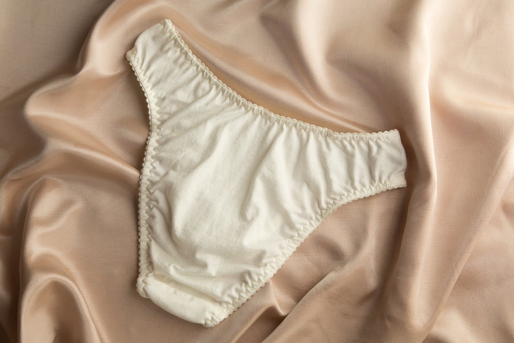 Product Image for Classic Brief, Veil