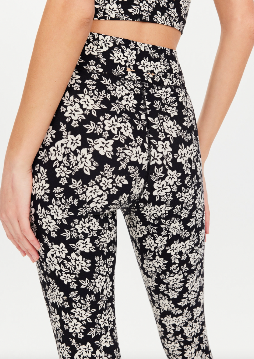 Product Image for Bloom 25in Midi Pant, Floral