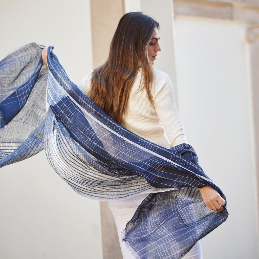 Product Image for Auro Linen Scarf, Navy
