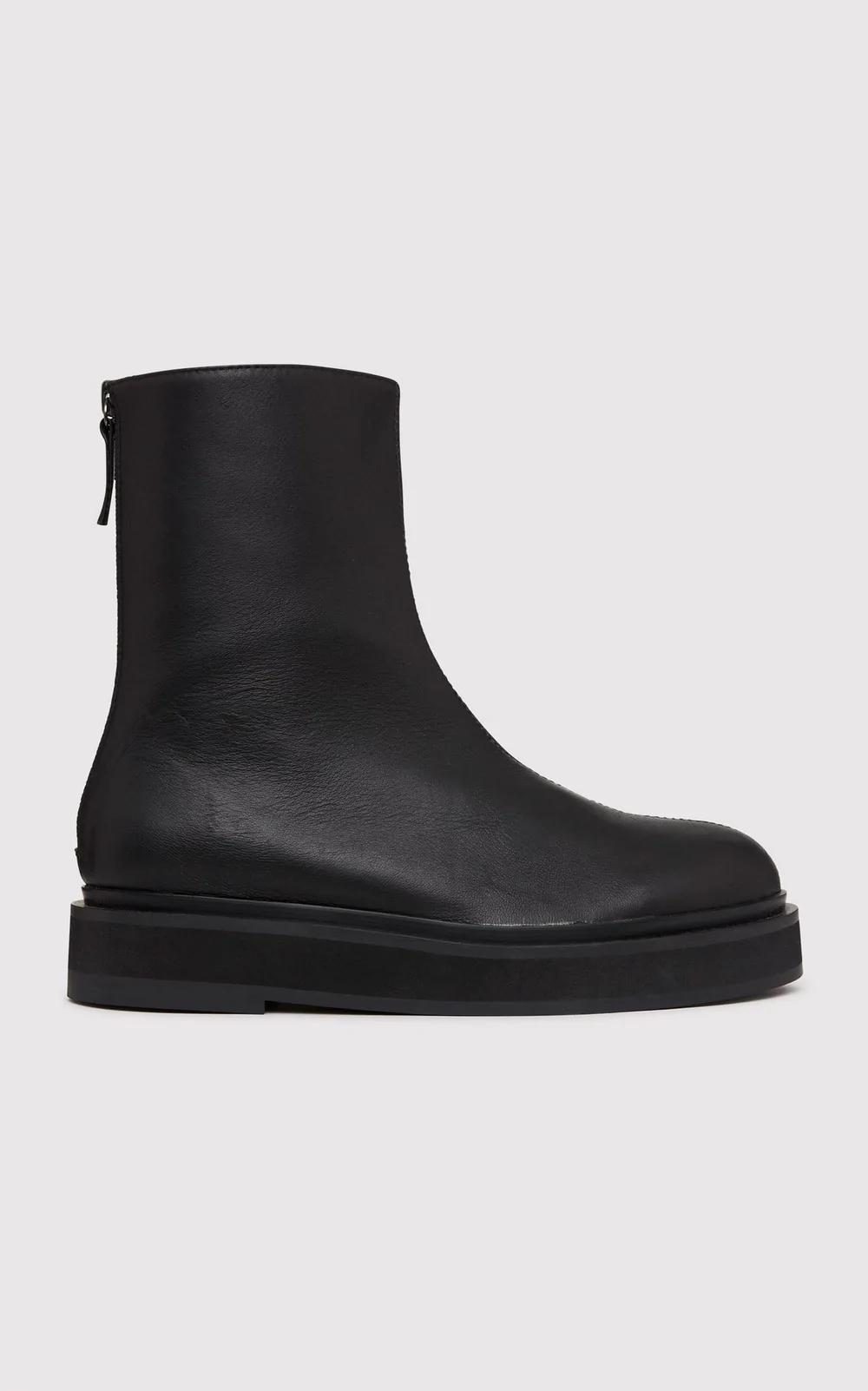 Product Image for Flatform Boot, Black