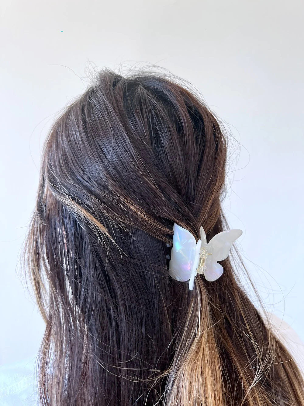 Product Image for Big Butterfly Claw Clip | Eco-Friendly, White