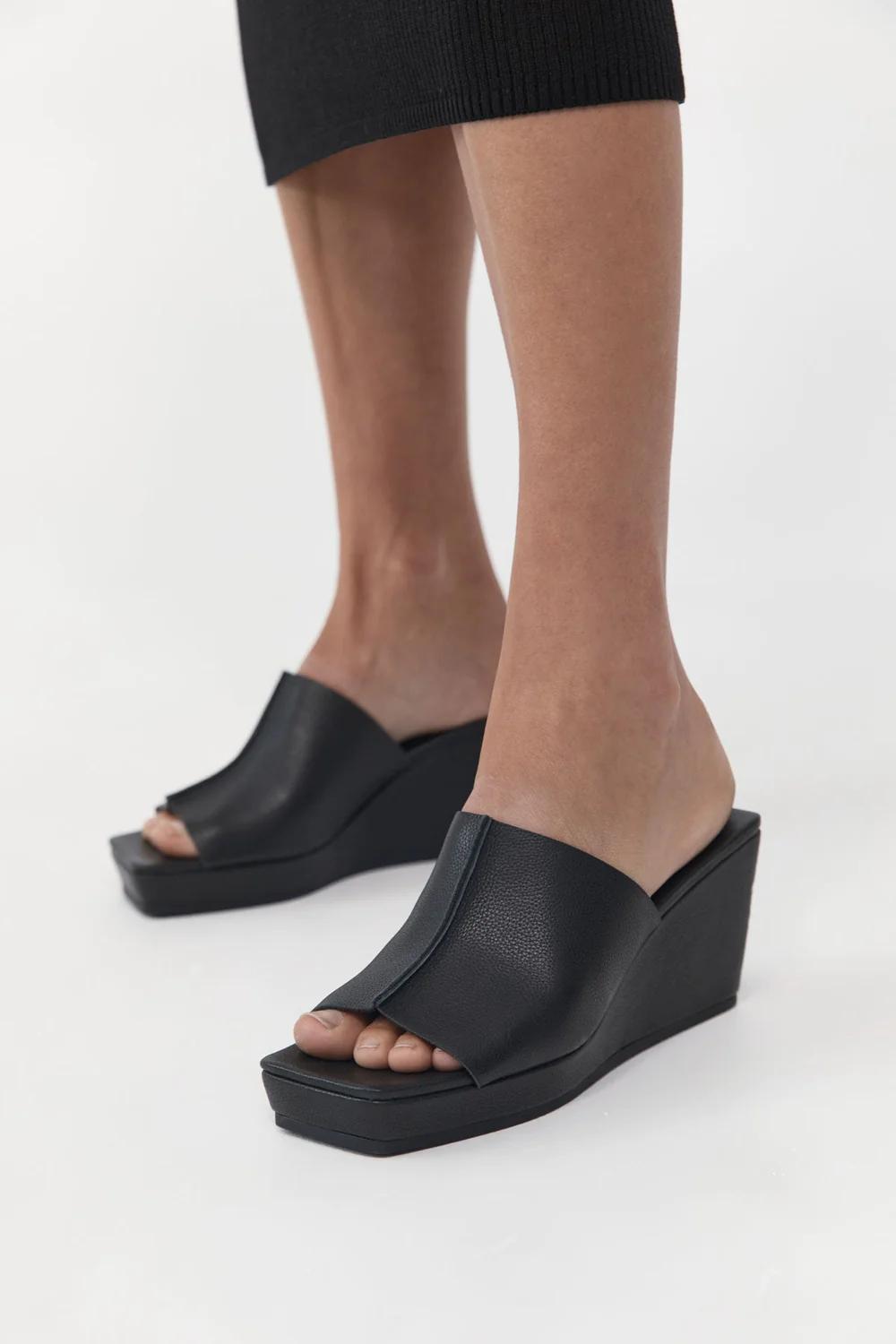 Product Image for Maria Wedge, Black