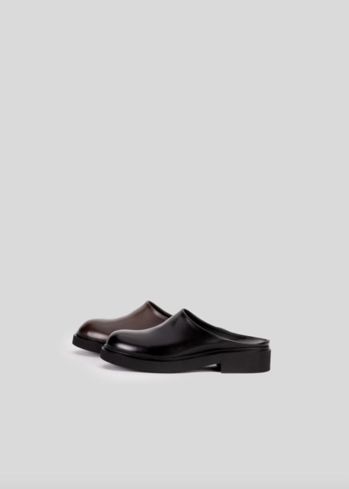 Product Image for Model 55 Clog in Boxed Leather, Black