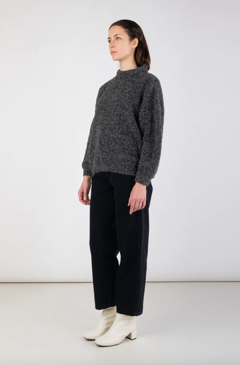 Twist Sweater, Charcoal | Eugenie Detroit