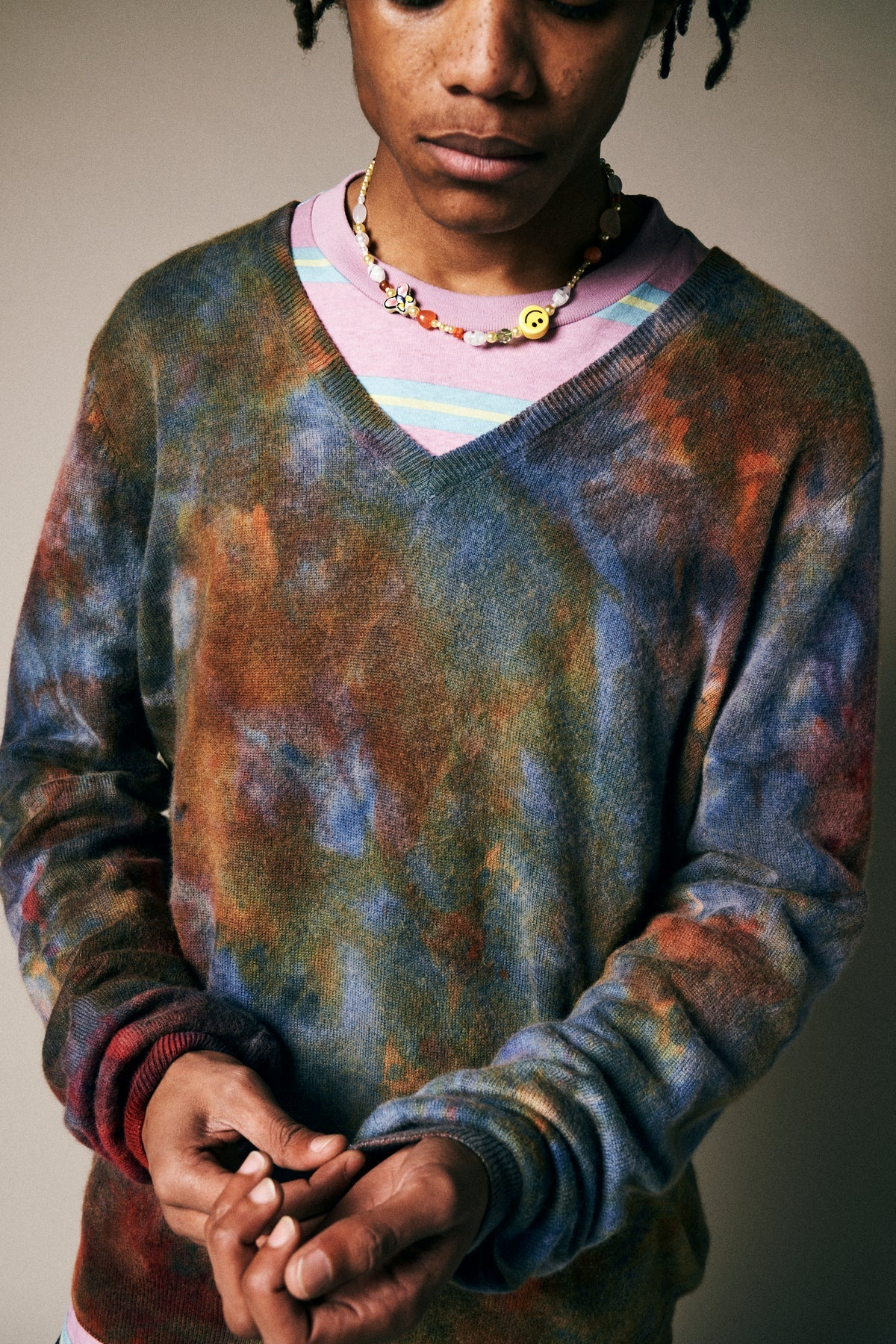 Product Image for Cashmere V-Neck Sweater, Rainbow
