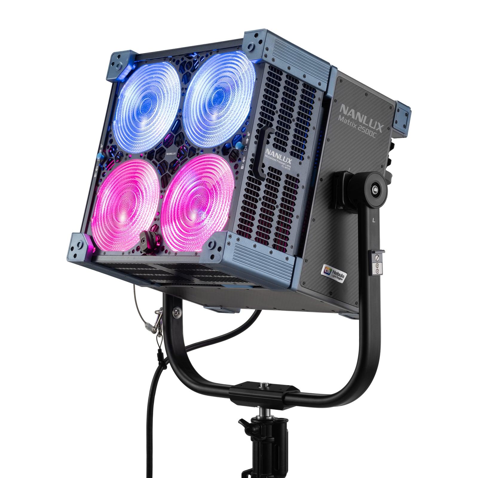 Nanlux Matrix 2500C Tam Renkli LED Spot