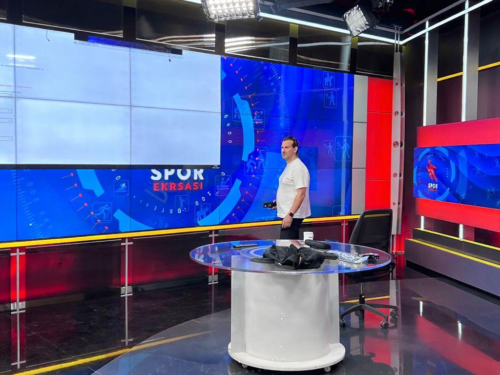 EkoTurk Economy Channel: Ultra-High CRI Studio Lighting