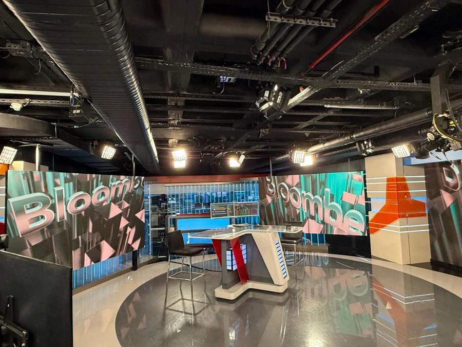 Bloomberg HT Stüdyosu: Finans Haberleri Profesyonel Işık Kurulumu 2