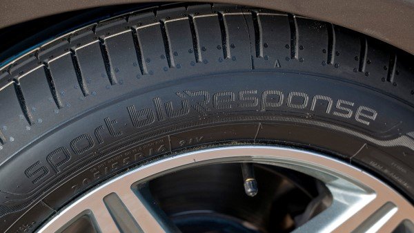 Dunlop Sport BluResponse na pierwszym miejscu w testach magazynów motoryzacyjnych