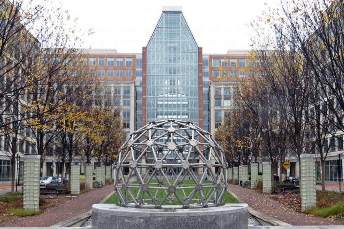 uspto-a-hundred-monkeys-name-trademark-company