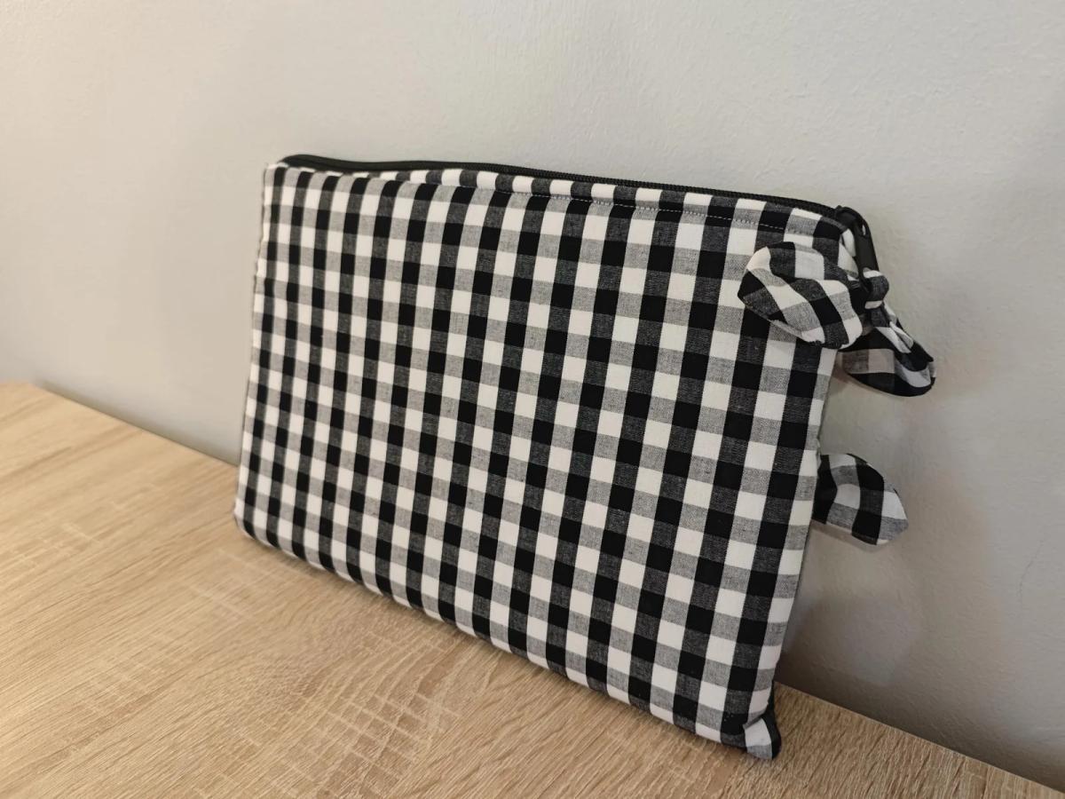 Parte trasera de la funda de tablet de vichy