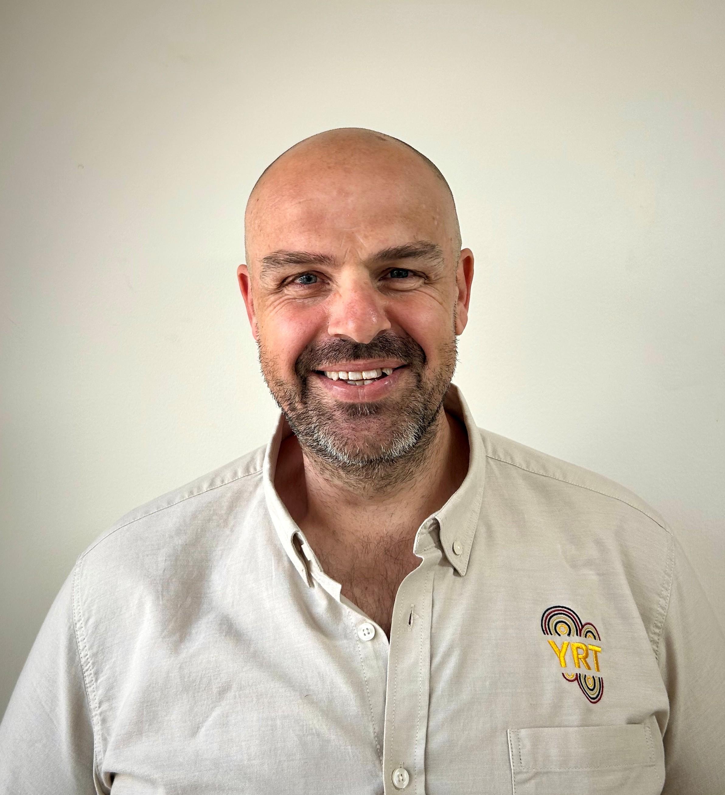 Yalagan etuk ayolning surati Yalagan etuk ayolning surati