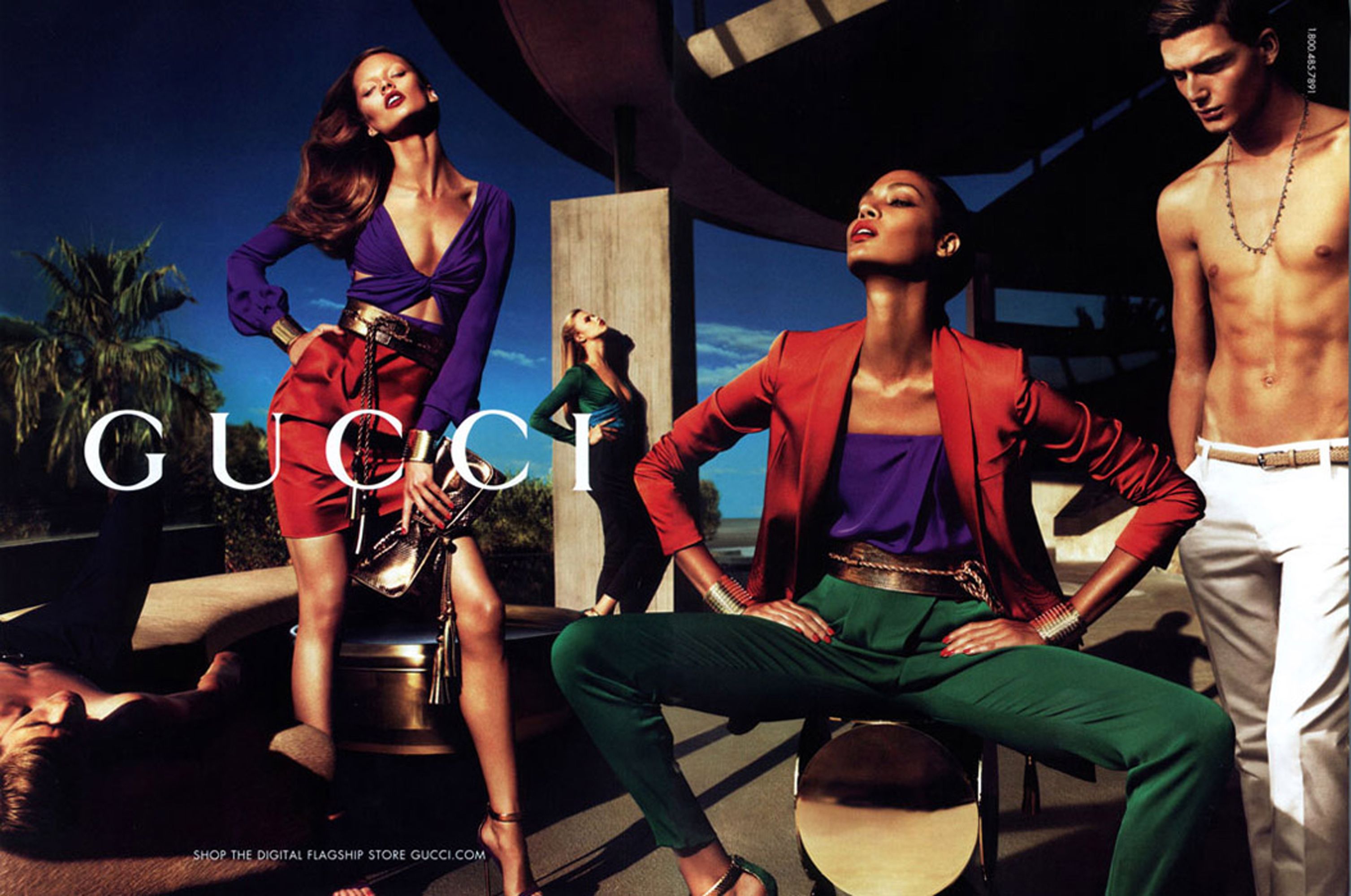 MERT ALAS ＆ MARCUS PIGGOTT Mert Alas & Marcus Piggott, Vogue, December 2015 . 🧷 #photography